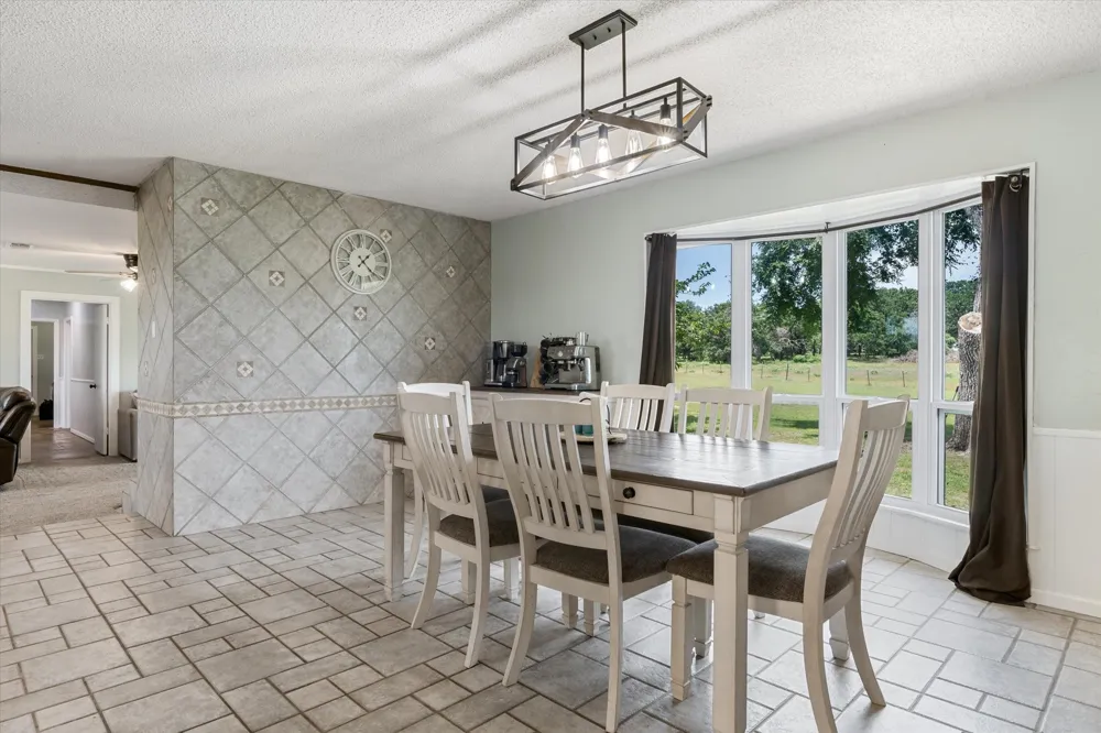 800 Vz County Road 4105 Canton, TX 75103