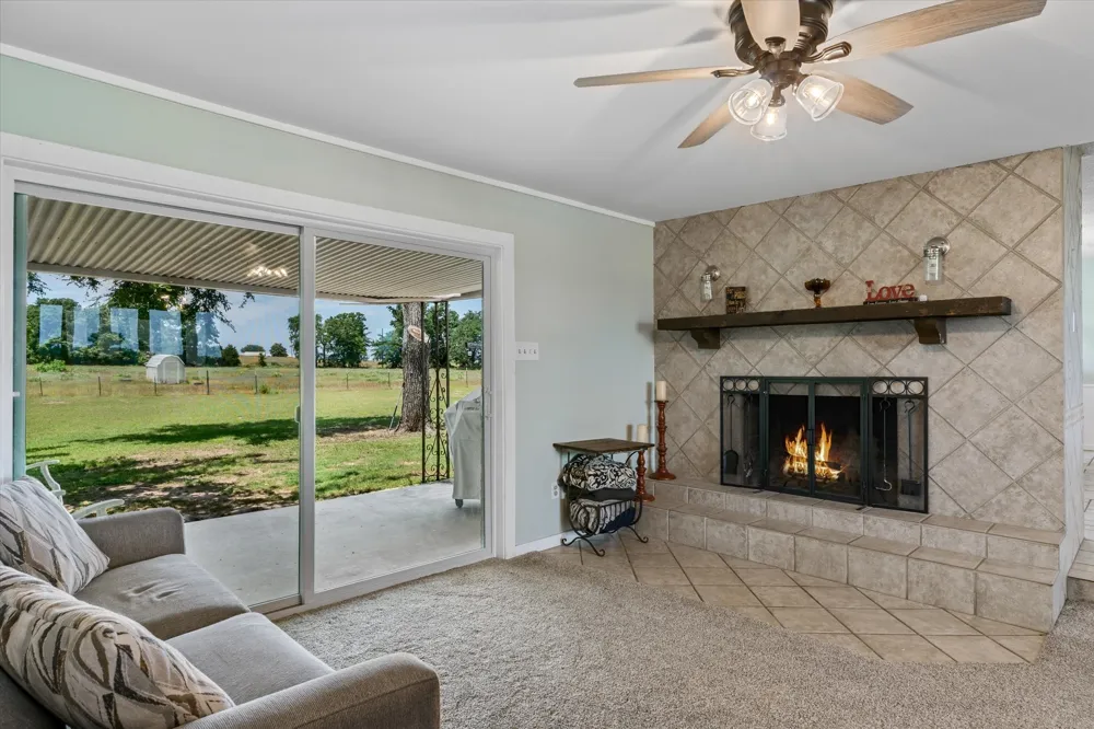 800 Vz County Road 4105 Canton, TX 75103
