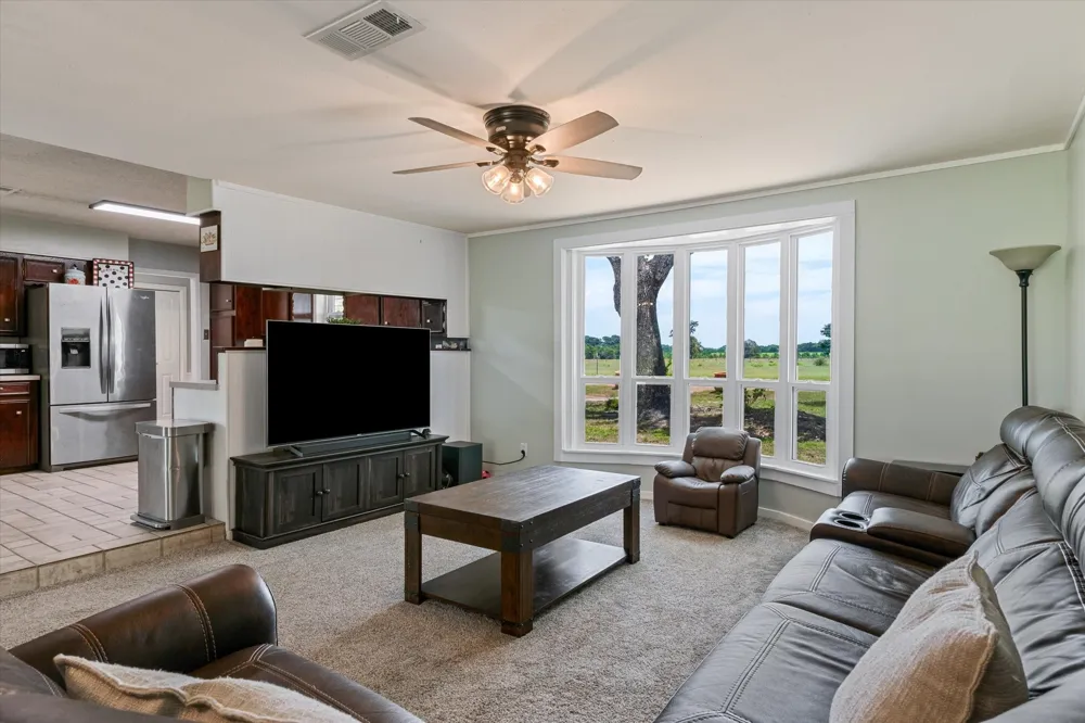 800 Vz County Road 4105 Canton, TX 75103