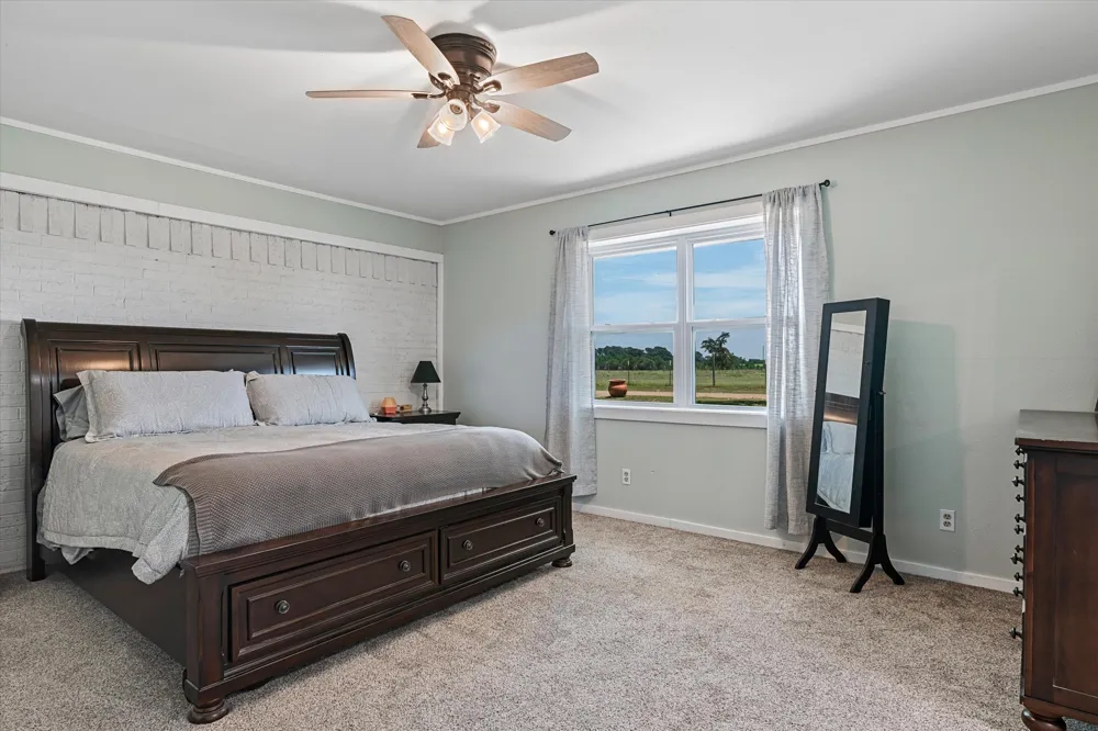 800 Vz County Road 4105 Canton, TX 75103