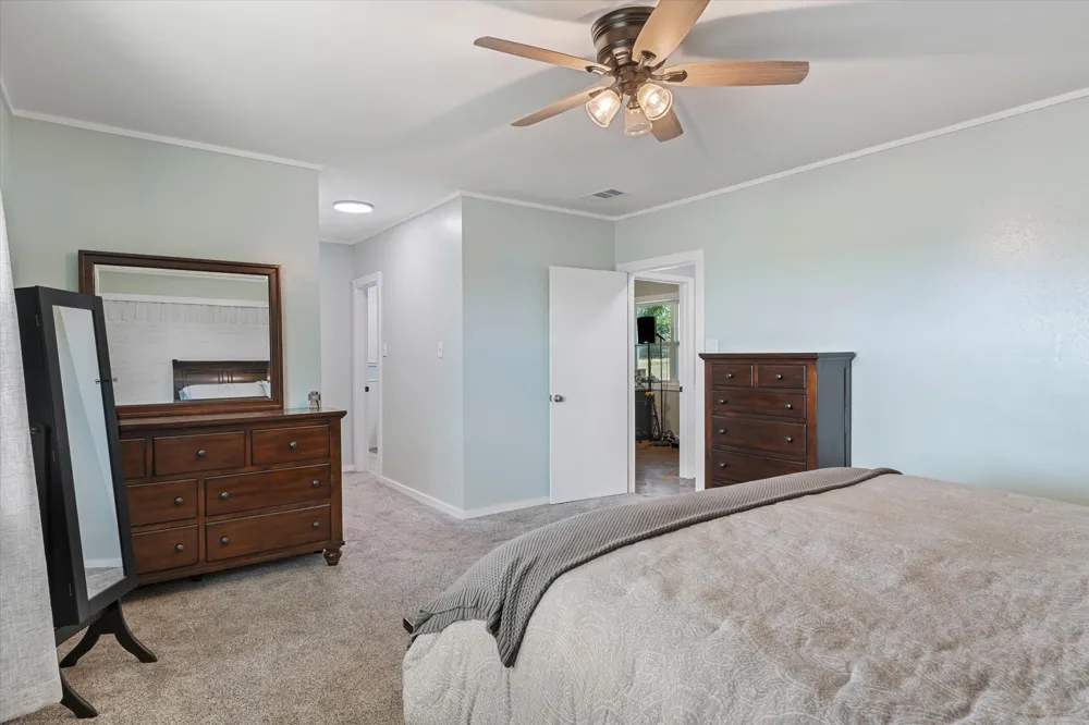 800 Vz County Road 4105 Canton, TX 75103