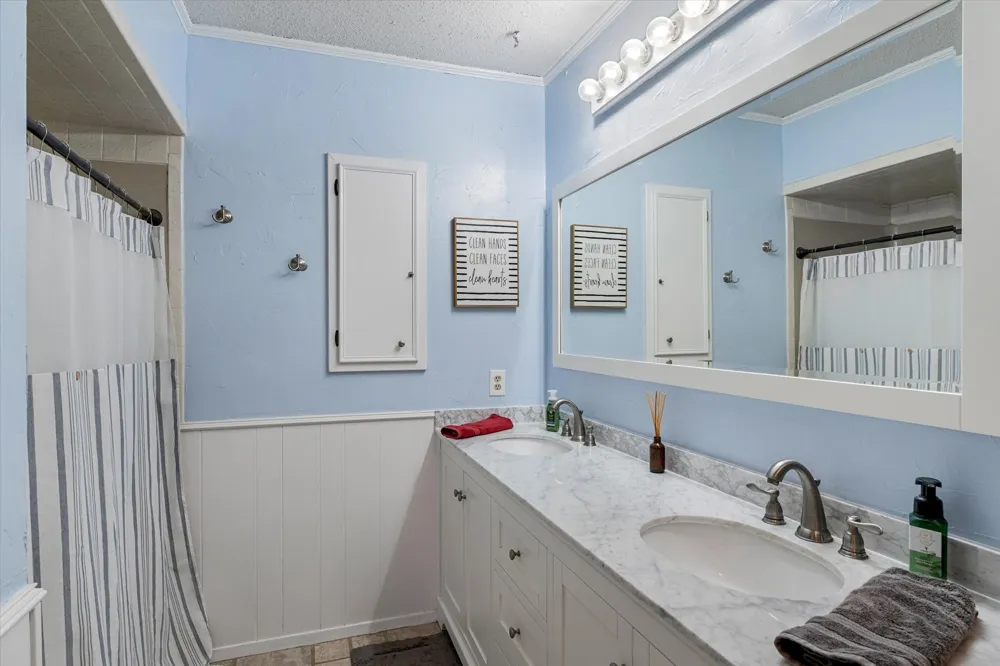 800 Vz County Road 4105 Canton, TX 75103