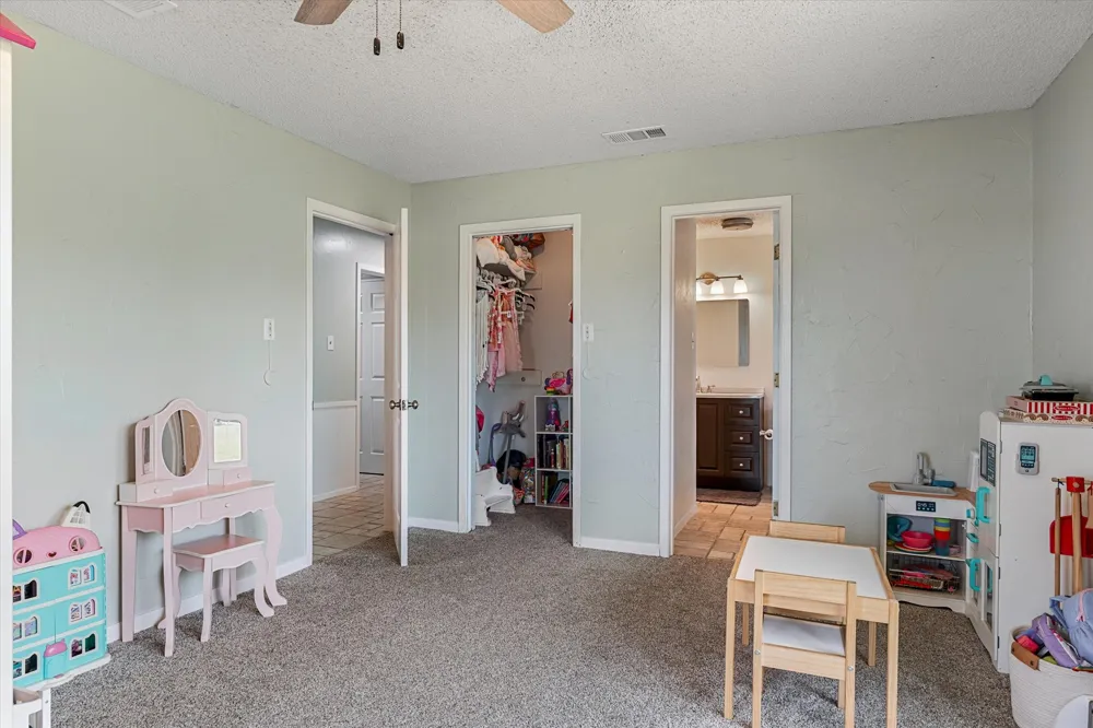800 Vz County Road 4105 Canton, TX 75103