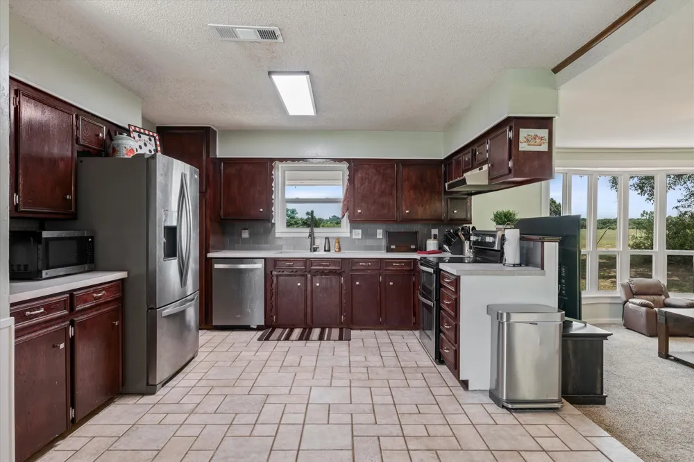 800 Vz County Road 4105 Canton, TX 75103
