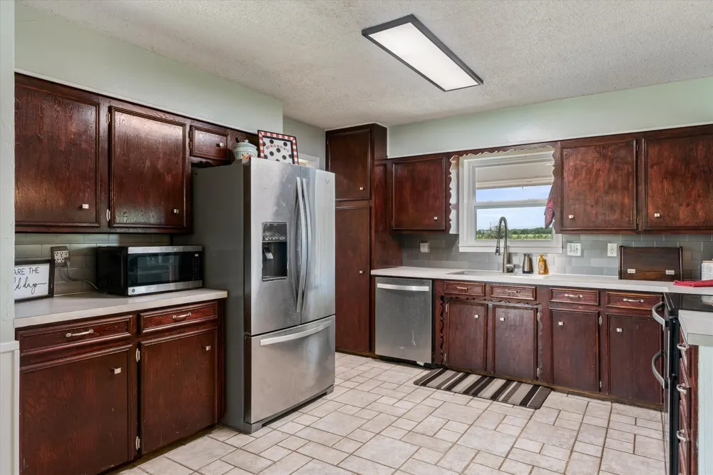 800 Vz County Road 4105 Canton, TX 75103