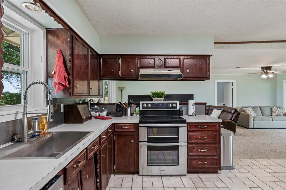800 Vz County Road 4105 Canton, TX 75103