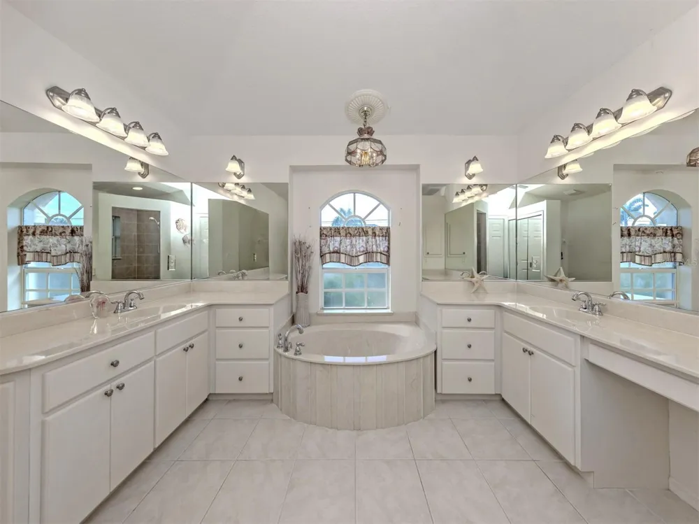 1056 ROTONDA CIRCLE Rotonda West, FL 33947