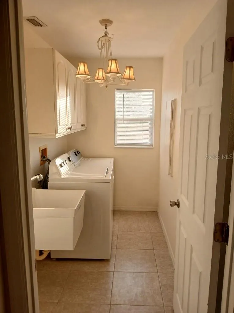 1056 ROTONDA CIRCLE Rotonda West, FL 33947
