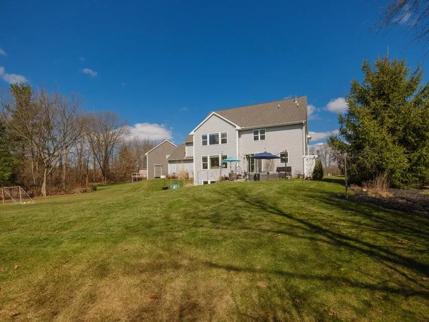 4019 Tullymore Pointe Portage, MI 49024