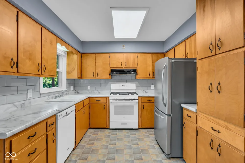 8 Paradise Lane Greencastle, IN 46135