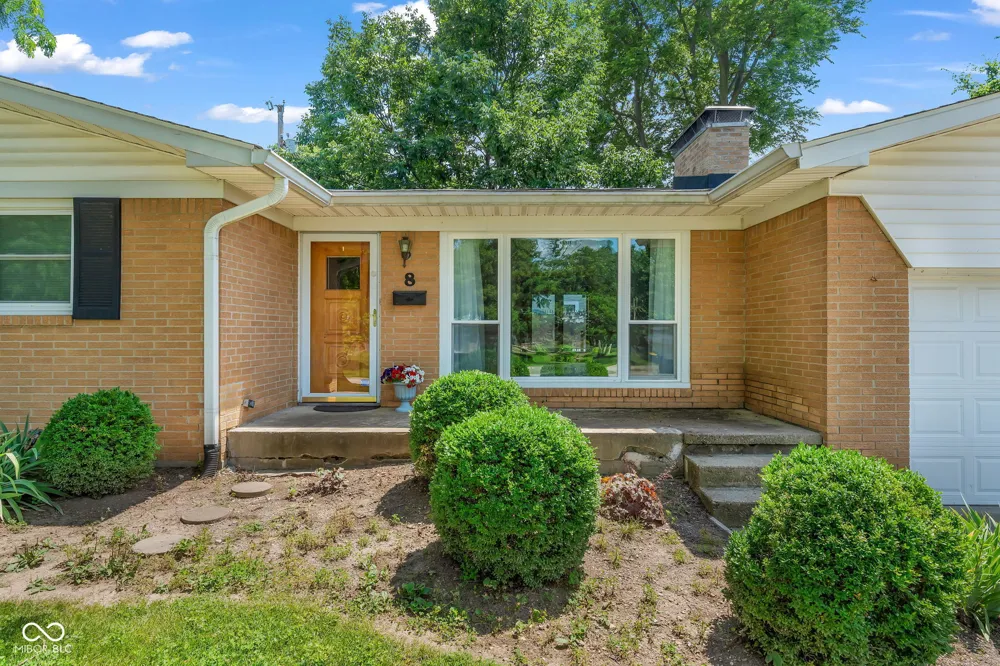 8 Paradise Lane Greencastle, IN 46135