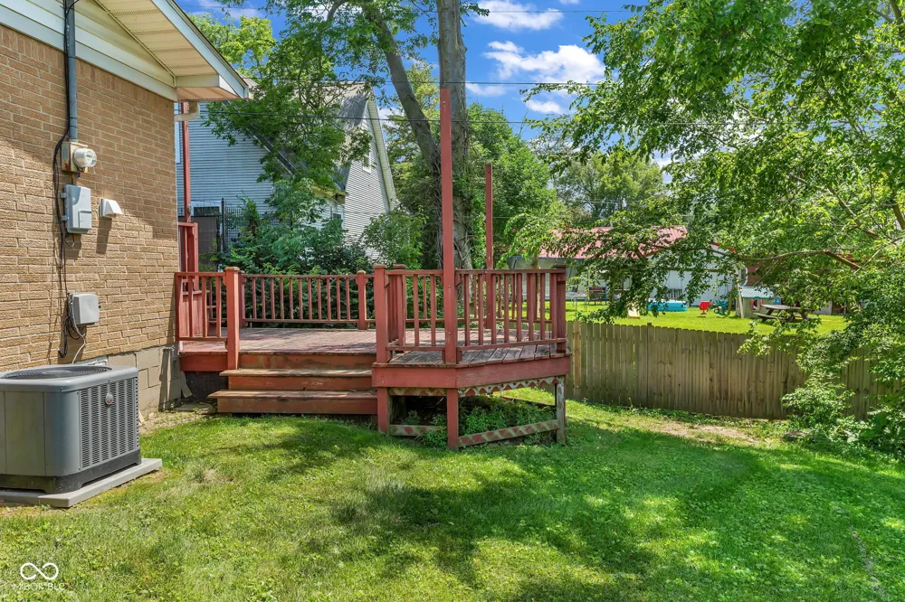 8 Paradise Lane Greencastle, IN 46135