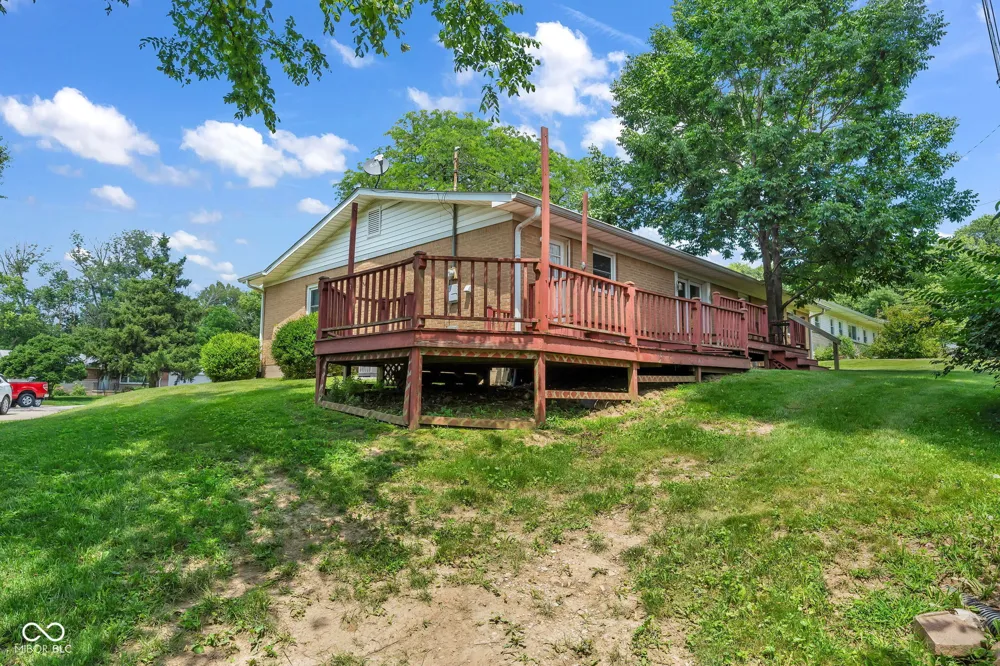 8 Paradise Lane Greencastle, IN 46135
