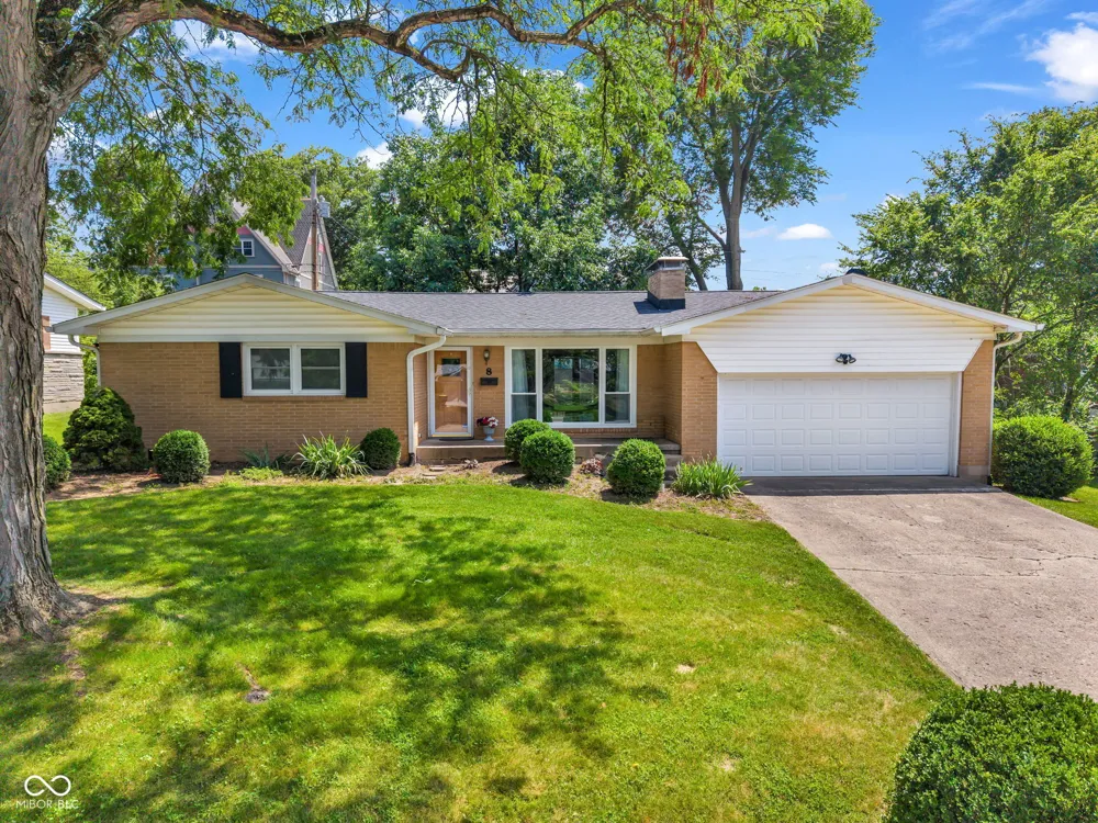 8 Paradise Lane Greencastle, IN 46135