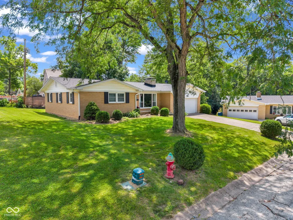 8 Paradise Lane Greencastle, IN 46135