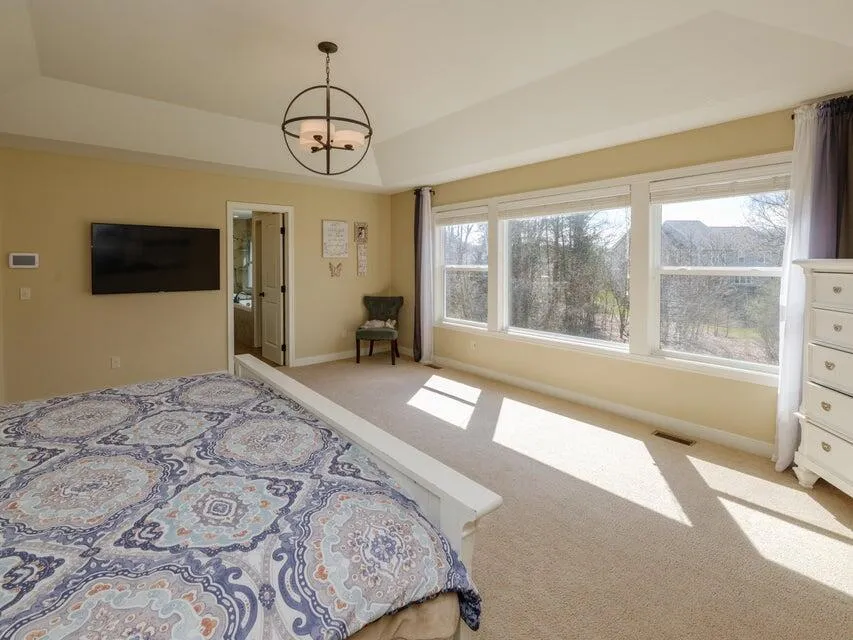 4019 Tullymore Pointe Portage City, MI 49024