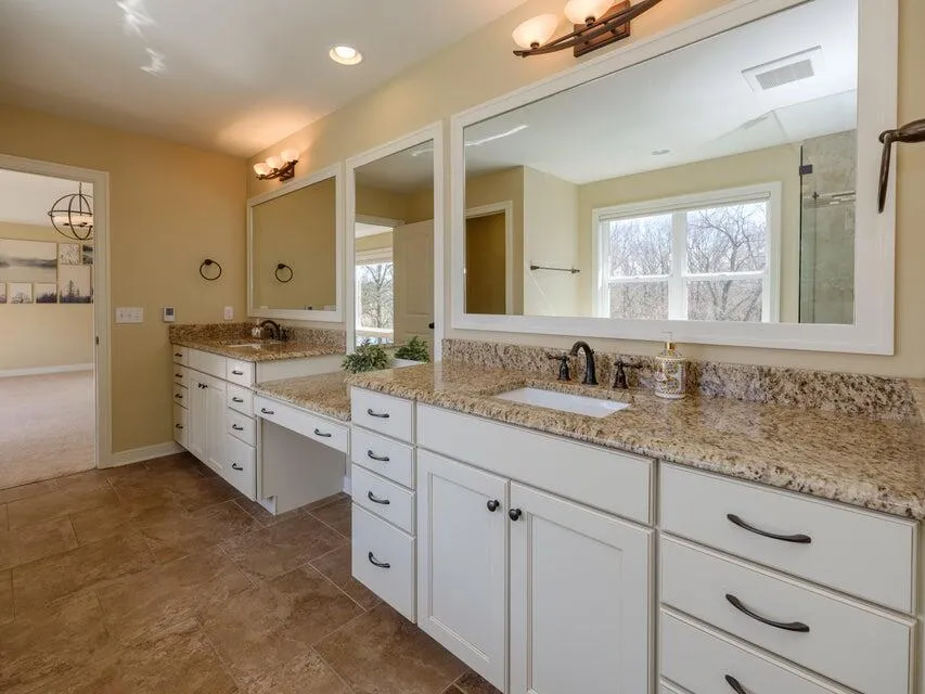 4019 Tullymore Pointe Portage City, MI 49024