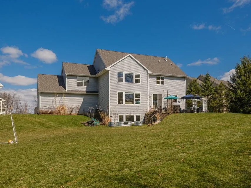 4019 Tullymore Pointe Portage City, MI 49024