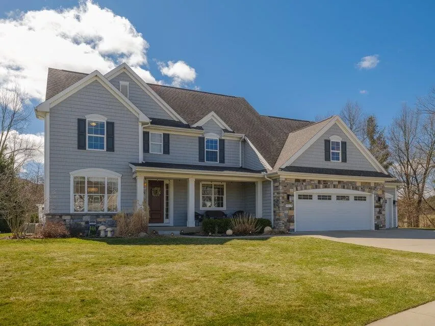 4019 Tullymore Pointe Portage City, MI 49024