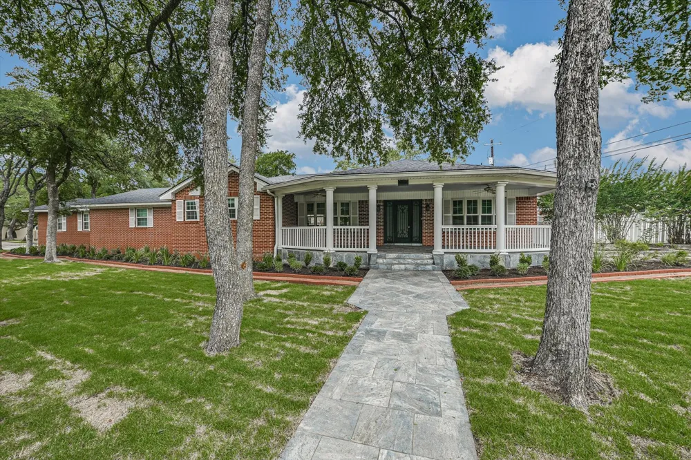 11906 Arch Hill Drive Austin, TX 78750