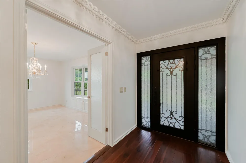 11906 Arch Hill Drive Austin, TX 78750
