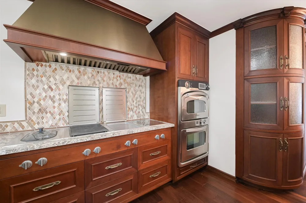 11906 Arch Hill Drive Austin, TX 78750