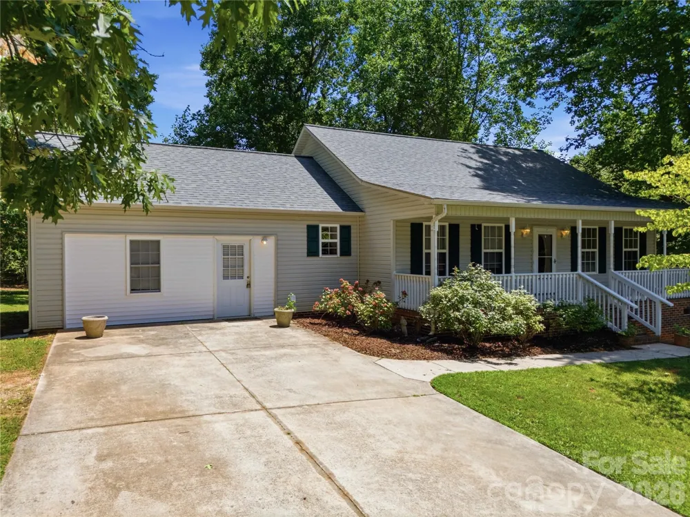 147 Valley Glen Drive Troutman, NC 28166