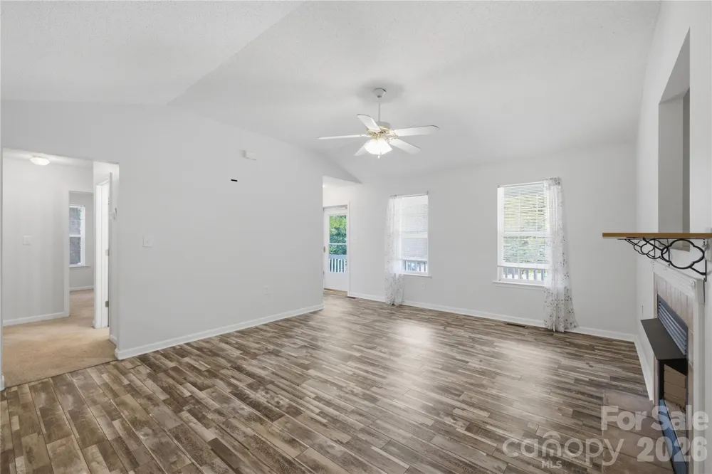 147 Valley Glen Drive Troutman, NC 28166