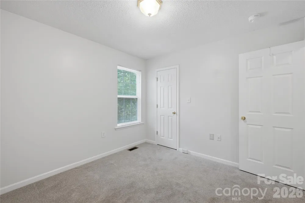 147 Valley Glen Drive Troutman, NC 28166