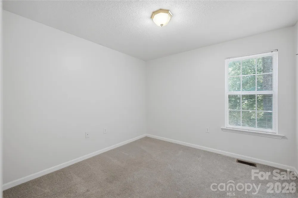 147 Valley Glen Drive Troutman, NC 28166