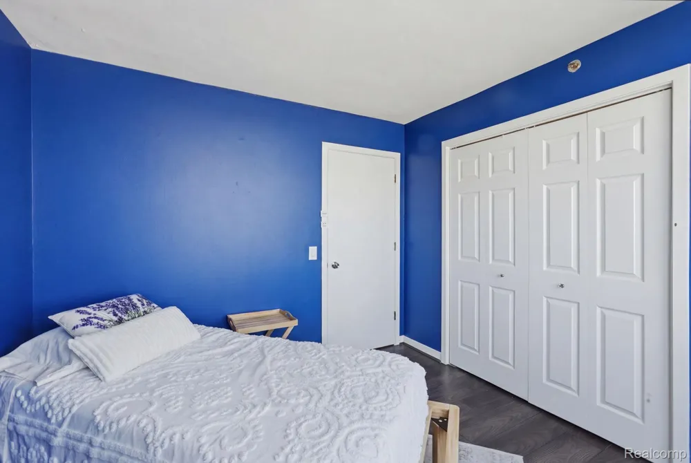 3320 Spinnaker Lane #7A Detroit City, MI 48207