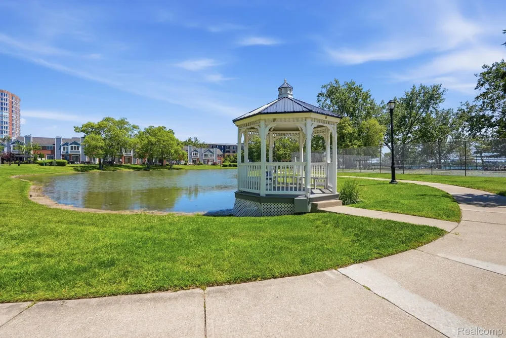3320 Spinnaker Lane #7A Detroit City, MI 48207