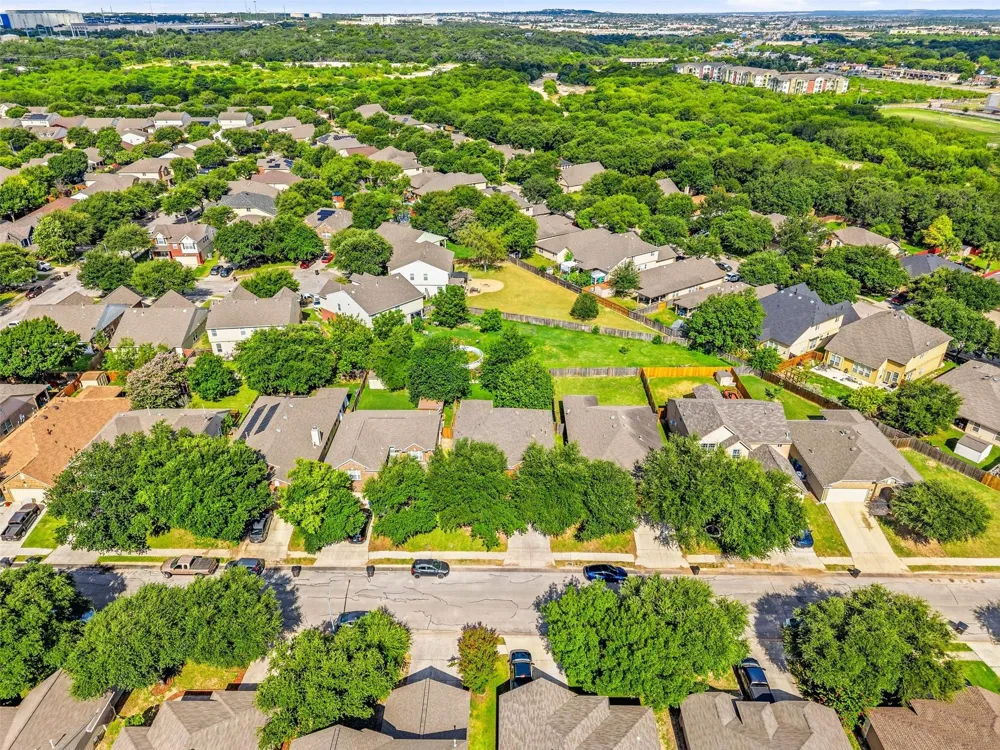 5223 Roan Brook San Antonio, TX 78251