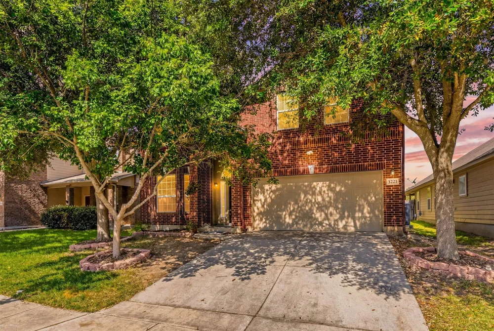 5223 Roan Brook San Antonio, TX 78251