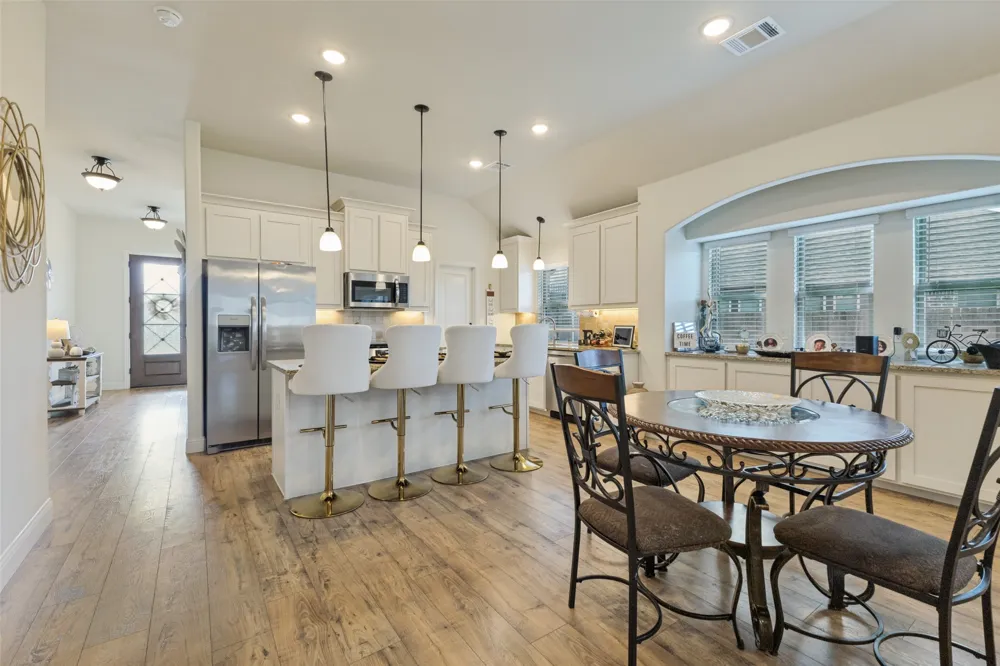 127 Woodlands Way Balch Springs, TX 75181