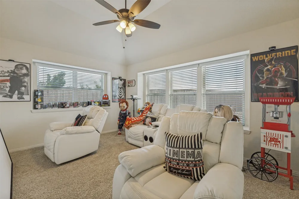 127 Woodlands Way Balch Springs, TX 75181