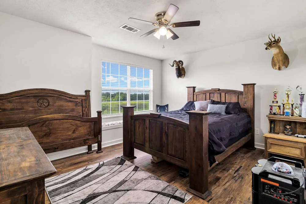6559 Highway 21 W Madisonville, TX 77864