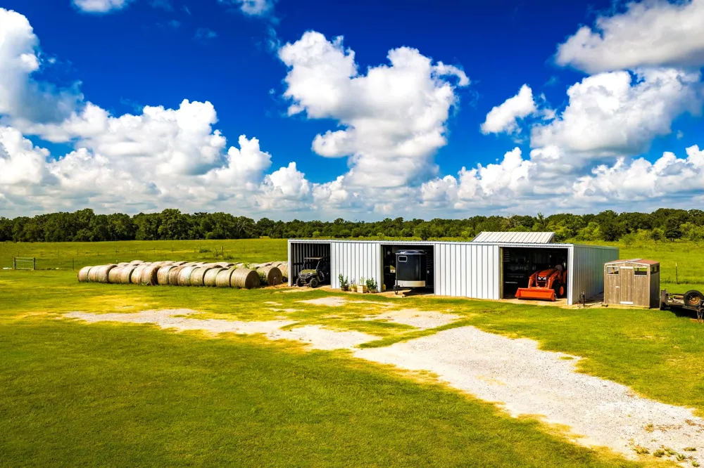6559 Highway 21 W Madisonville, TX 77864