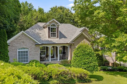 5000 Dellwood Drive