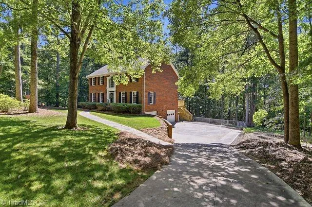 4413 Bashavia Drive Pfafftown, NC 27040