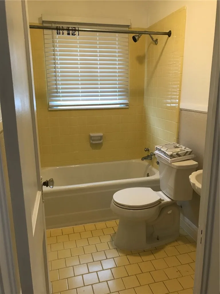 446 Cole Street Corpus Christi, TX 78404