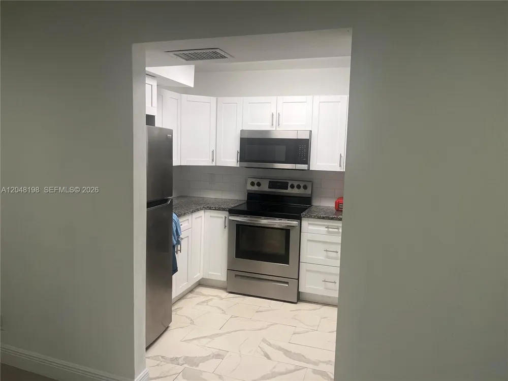 5952 NW 25th Pl #234 Sunrise, FL 33313