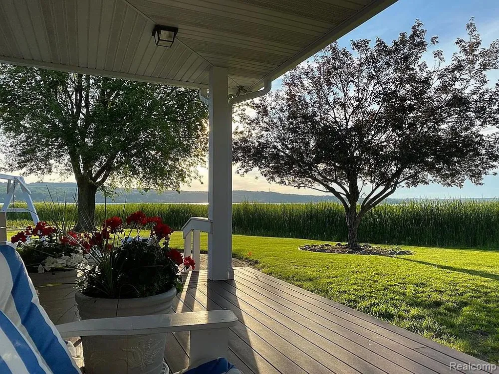 3219 Midway Drive Onekama Township, MI 49675