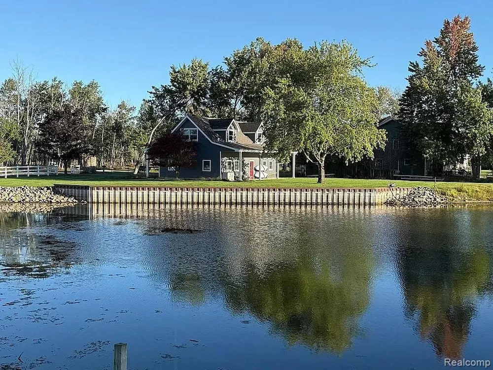 3219 Midway Drive Onekama Township, MI 49675