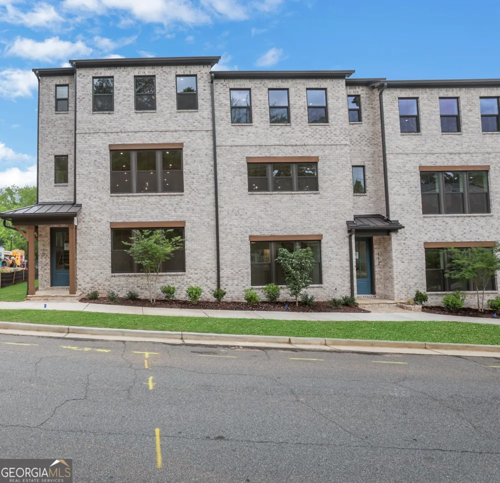 110 Bridgecrest RD Roswell, GA 30075