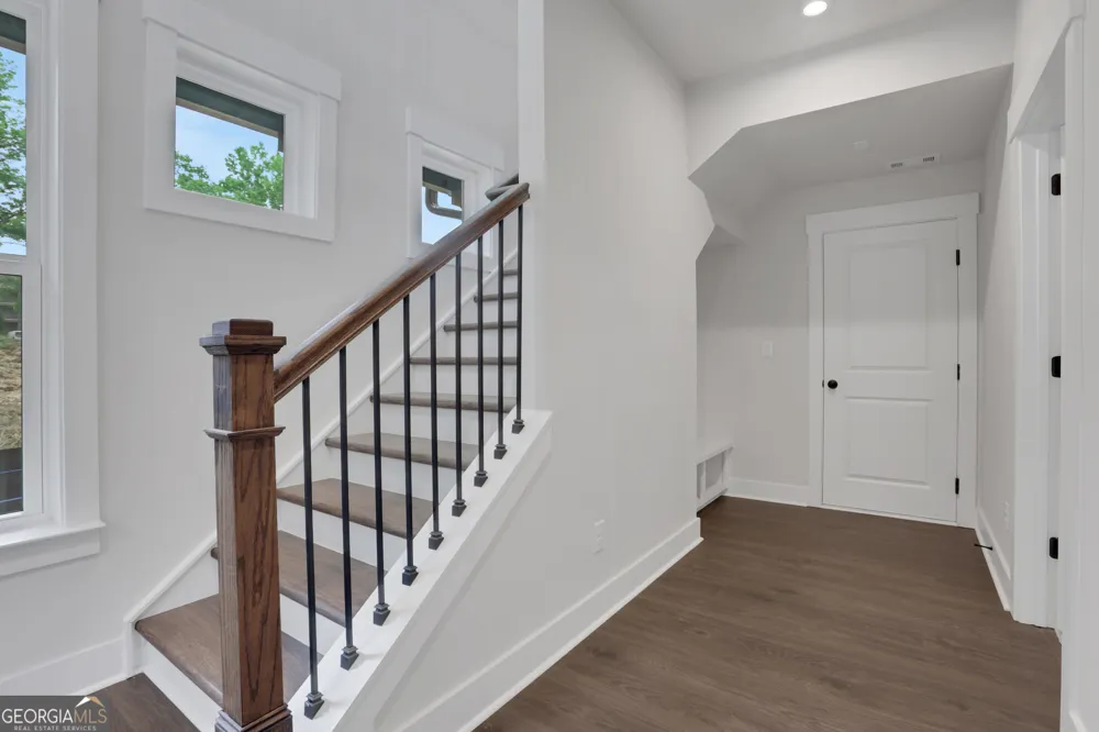 110 Bridgecrest RD Roswell, GA 30075