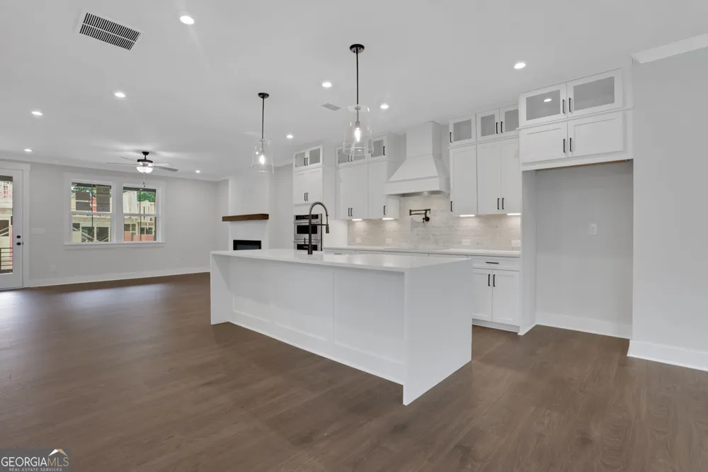 110 Bridgecrest RD Roswell, GA 30075