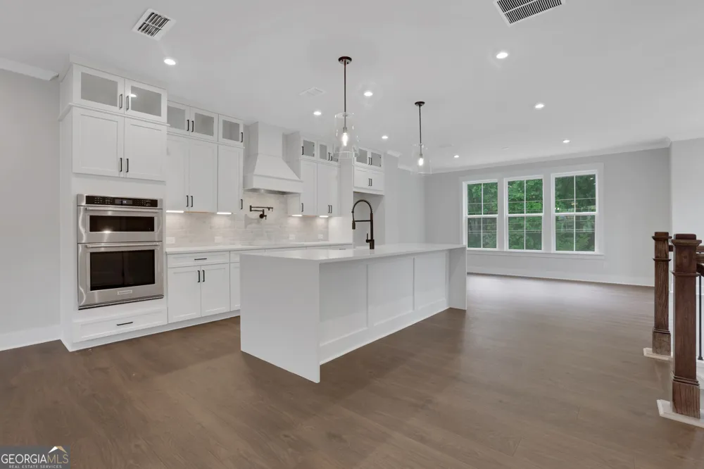 110 Bridgecrest RD Roswell, GA 30075