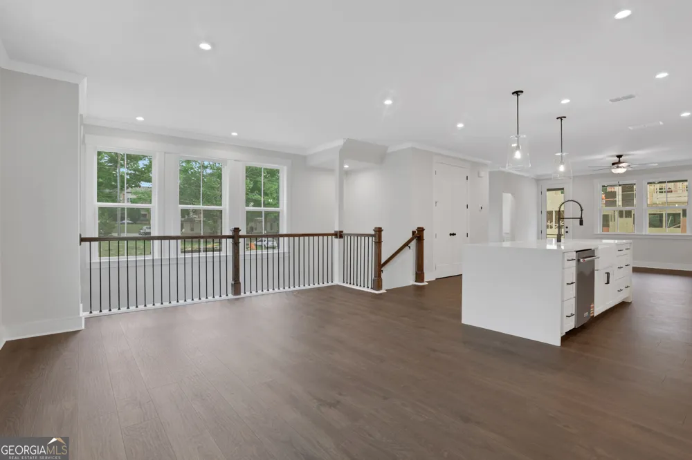 110 Bridgecrest RD Roswell, GA 30075