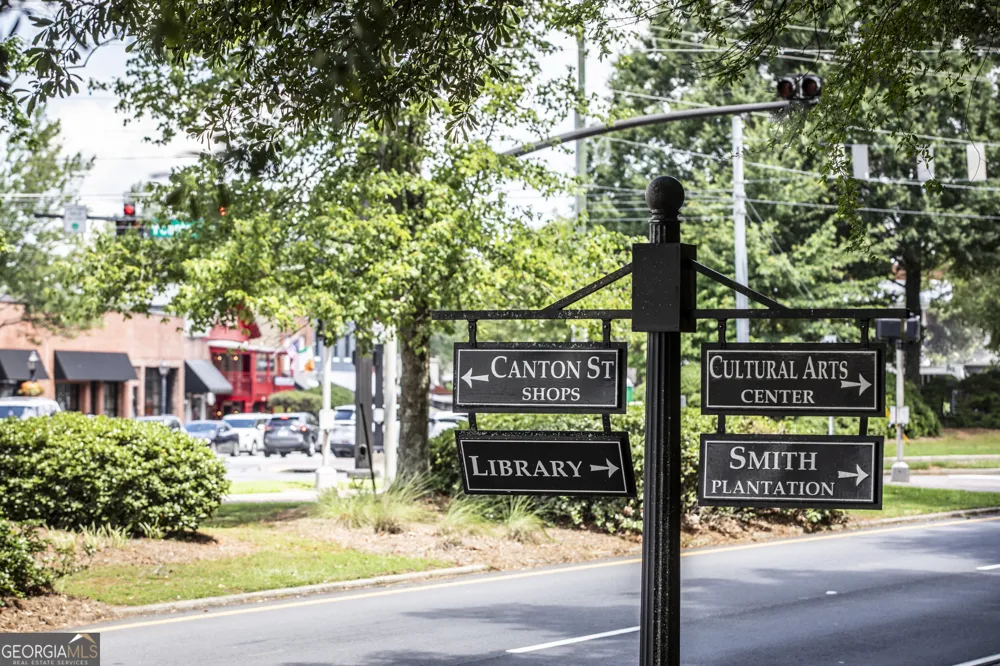 110 Bridgecrest RD Roswell, GA 30075
